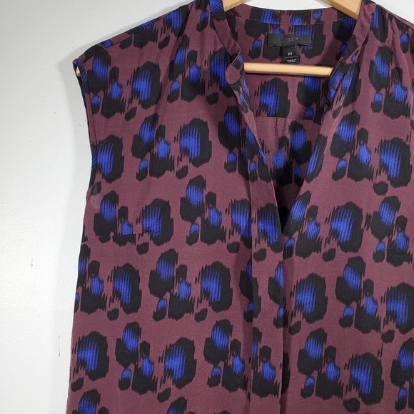 J. Crew Sleeveless V-Neck Leopard Print Blouse Burgundy Blue Size 00 - Picture 2 of 10